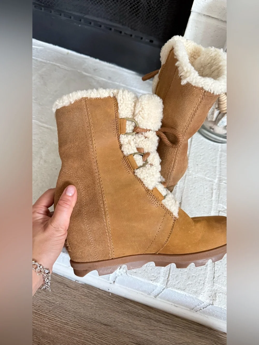 Sorel Joan of Arctic Wedge II Shearling Boots Waterproof Suede Women’s 9